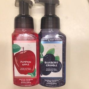 Bundle of gentle foaming hand soap